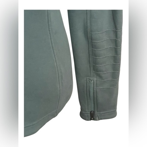 ATHLETA Moto Jacket Sweatshirt Minimalist
Full Zip City Travel Small - Picture 9 of 15